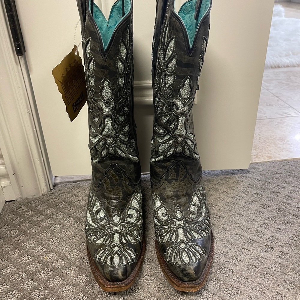 Corral Western Boots Dark Gray, Black /Silver glitter inset with snip toe